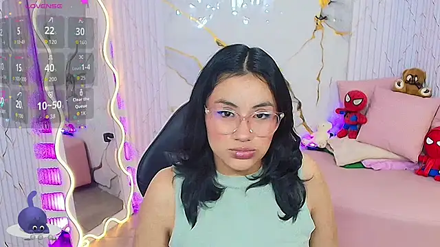 PEACHY TAY online show from 06-12-26, 11:30