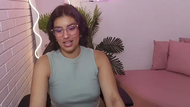 PEACHY TAY online show from 11-27-25, 12:05