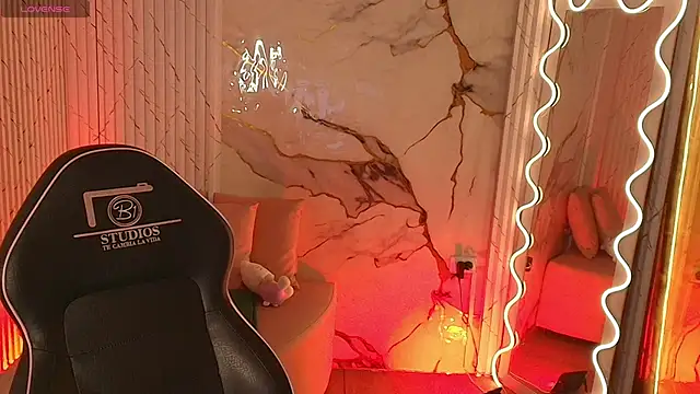 PEACHY TAY online show from 04-07-26, 11:12