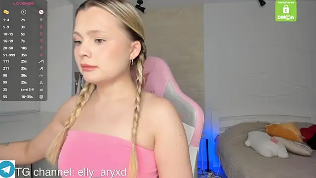 elly aryxd online show from 11-26-25, 04:40