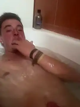 Carlostosssss online show from 12-22-25, 04:07