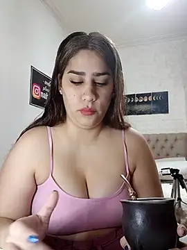 nahiarabiel33 online show from 07-16-26, 02:58