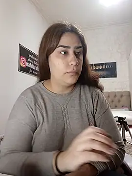 nahiarabiel33 online show from 06-14-26, 06:42