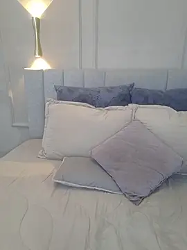 annie  20 online show from 12-04-25, 12:15