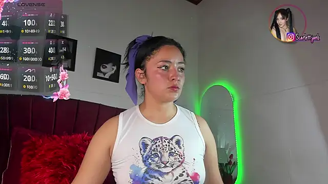 Snapshot of Scarlett_Jank chatting on 07-20-26, 05:04 Scarlett Jank online show from 07-20-26, 05:04