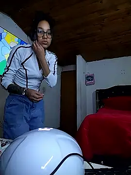 lyam ebony  online show from 01-12-26, 03:35