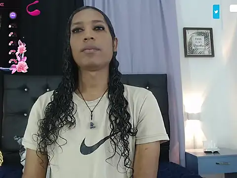 MiaCoock online show from 11-27-25, 12:38