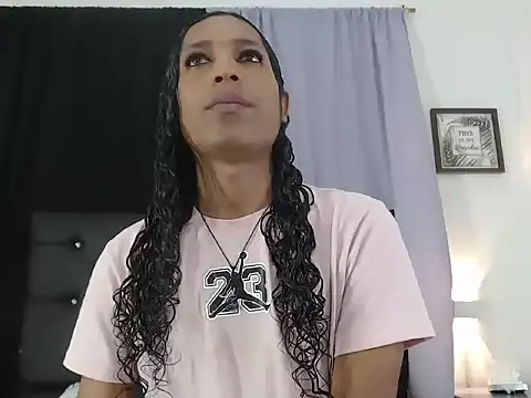 MiaCoock online show from 11-21-25, 12:48