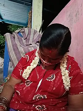 Snapshot of savithasree chatting on 06-23-26, 05:55 savithasree online show from 06-23-26, 05:55