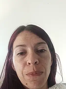 Emi Rosee online show from 12-19-25, 12:07