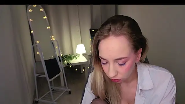 IsabelleBliz online show from 02-20-26, 10:22