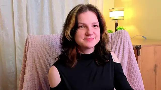 LatinaHuguenin online show from 04-08-26, 09:05