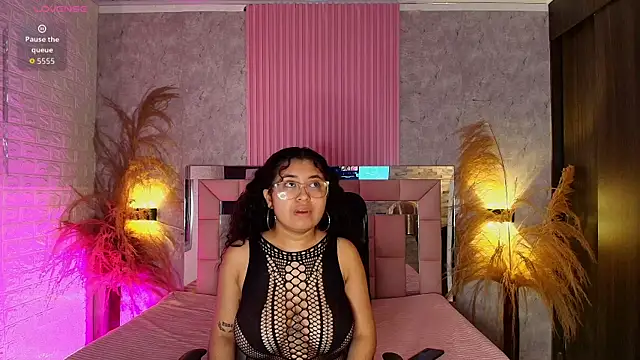 Snapshot of griselle_rousse chatting on 06-13-26, 12:25 griselle rousse online show from 06-13-26, 12:25