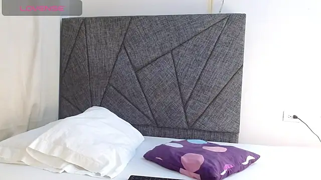 sally mollylove online show from 11-21-25, 12:48