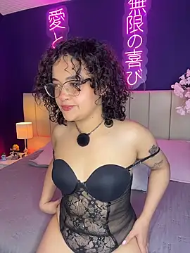 Snapshot of _sarahRose chatting on 02-26-26, 04:56 sarahRose online show from 02-26-26, 04:56