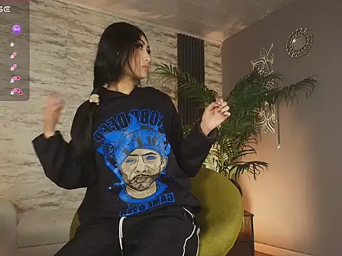  Amber 09 online show from 12-02-25, 04:25