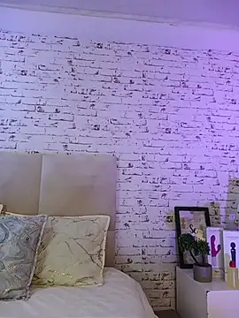 April Kay online show from 11-18-25, 03:32