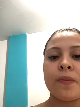 Snapshot of emily_blaker chatting on 11-08-25, 02:04 emily blaker online show from 11-08-25, 02:04