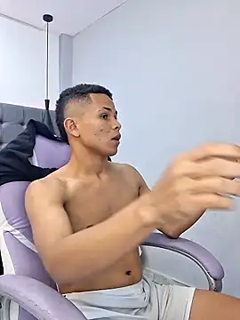 Liams18 online show from 11-14-25, 12:58