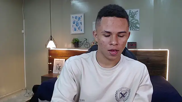 Liams18 online show from 11-30-25, 12:50