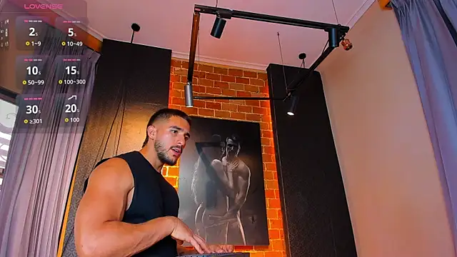 Scottfishcer1 online show from 11-11-25, 07:19