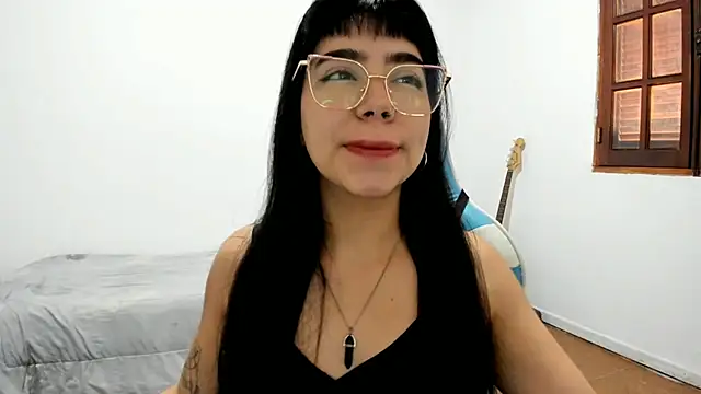 Eliza Blue online show from 12-16-25, 07:07