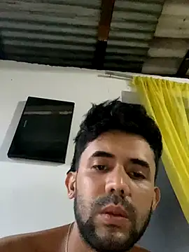 Snapshot of julian27ruiz chatting on 11-04-25, 10:46 julian27ruiz online show from 11-04-25, 10:46