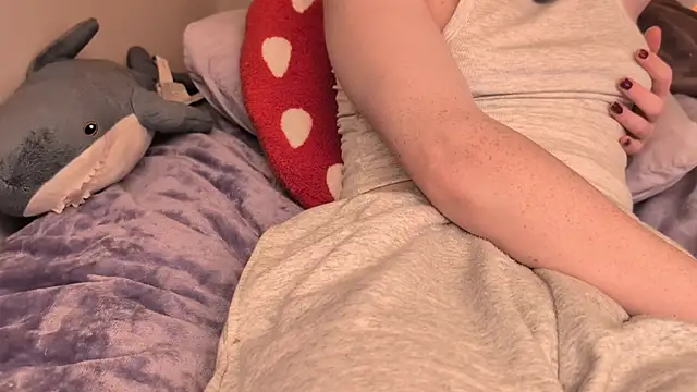 chloehollis online show from 11-22-25, 06:07
