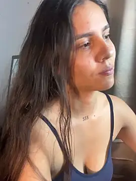 alisaa jhons1 online show from 04-11-26, 12:18