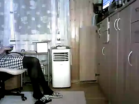 AgnesCross39 online show from 11-04-25, 10:46