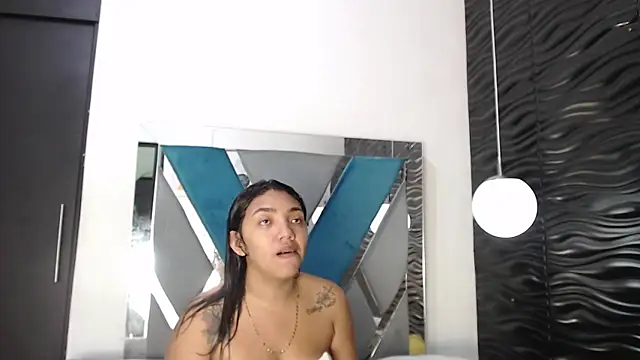 Naty And Maxx online show from 12-01-25, 07:26