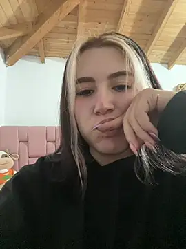 JimenaWhite online show from 06-02-26, 03:17