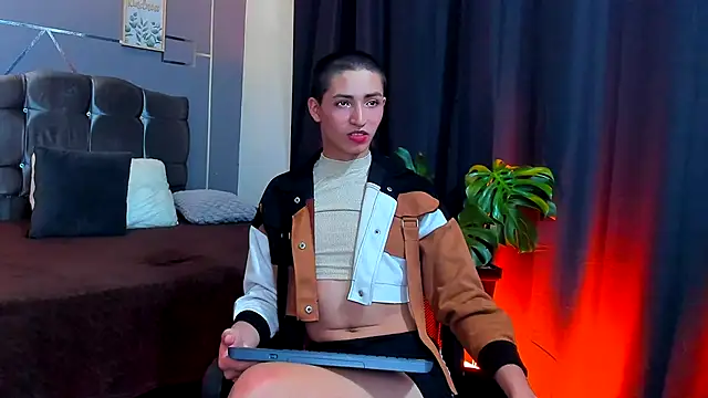 Snapshot of the_prince_sam chatting on 11-05-25, 02:42 the prince sam online show from 11-05-25, 02:42