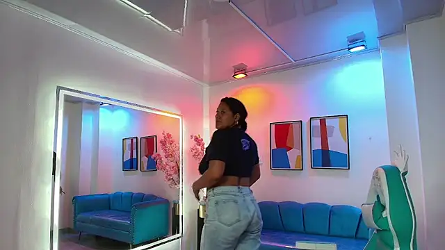 Snapshot of Alondra_gomexxx chatting on 11-06-25, 03:32 Alondra gomexxx online show from 11-06-25, 03:32