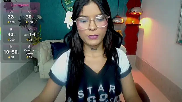 Scandarkmarie online show from 11-18-25, 11:26