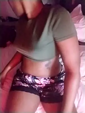 Foxxy2litious online show from 11-11-25, 06:14