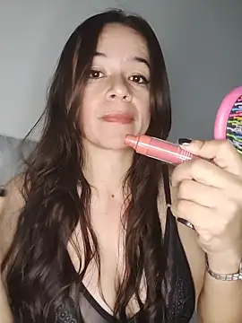 danielamonet online show from 05-08-26, 01:09