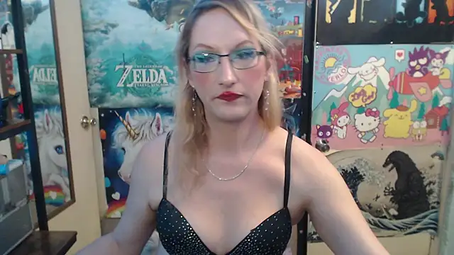 Savanah Banana  online show from 12-14-25, 10:26