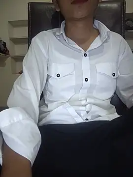 Isha kumari 69 online show from 06-28-26, 04:30