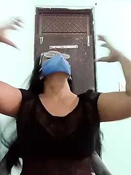 Snapshot of sanjana077 chatting on 11-18-25, 07:33 sanjana077 online show from 11-18-25, 07:33