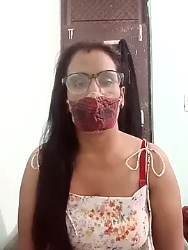 Snapshot of sanjana077 chatting on 11-19-25, 06:24 sanjana077 online show from 11-19-25, 06:24