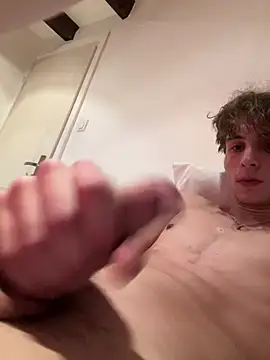 TeenNPlay online show from 02-11-26, 05:51