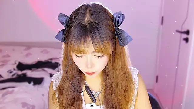 Snapshot of Tiantian-Quan chatting on 11-08-25, 12:42 Tiantian-Quan online show from 11-08-25, 12:42