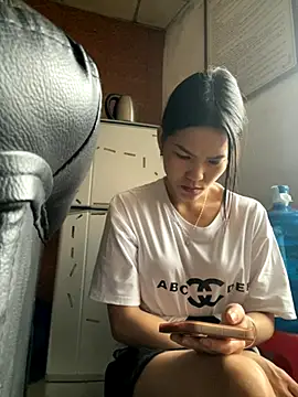 Beolulu online show from 11-18-25, 02:38