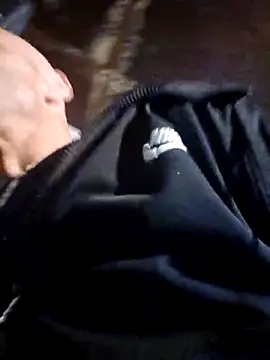 Snapshot of Cootercrammer69 chatting on 11-14-25, 04:49 Cootercrammer69 online show from 11-14-25, 04:49