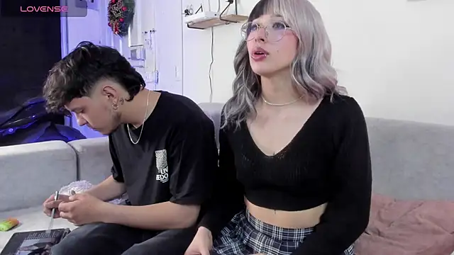 Snapshot of MidNightTouch-21 chatting on 11-29-25, 06:24 MidNightTouch-21 online show from 11-29-25, 06:24