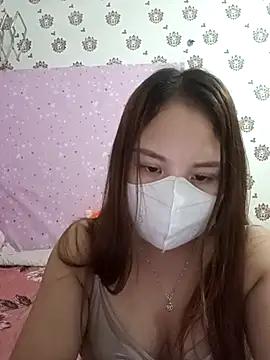 linh-xinh18 online show from 11-18-25, 06:17