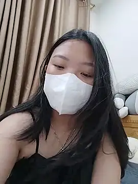 linh-xinh18 online show from 07-08-26, 06:19