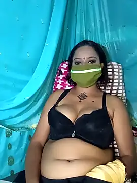 V HOT CUTE online show from 11-17-25, 10:30