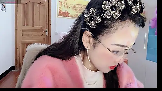 Xiaojuan61 online show from 11-30-25, 12:06